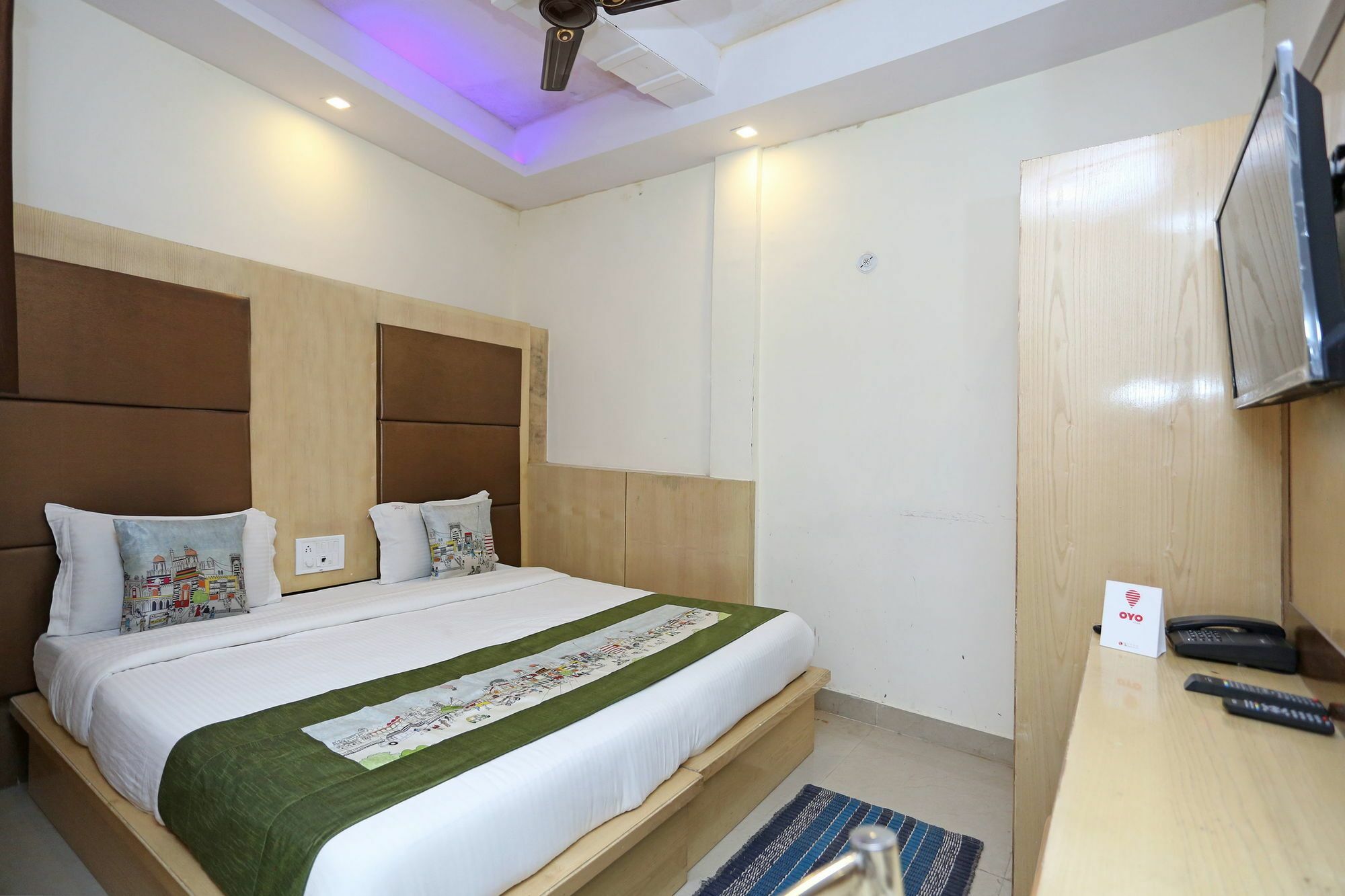 Oyo 9233 Hotel Cottage Lord Krishna New Delhi Exterior photo