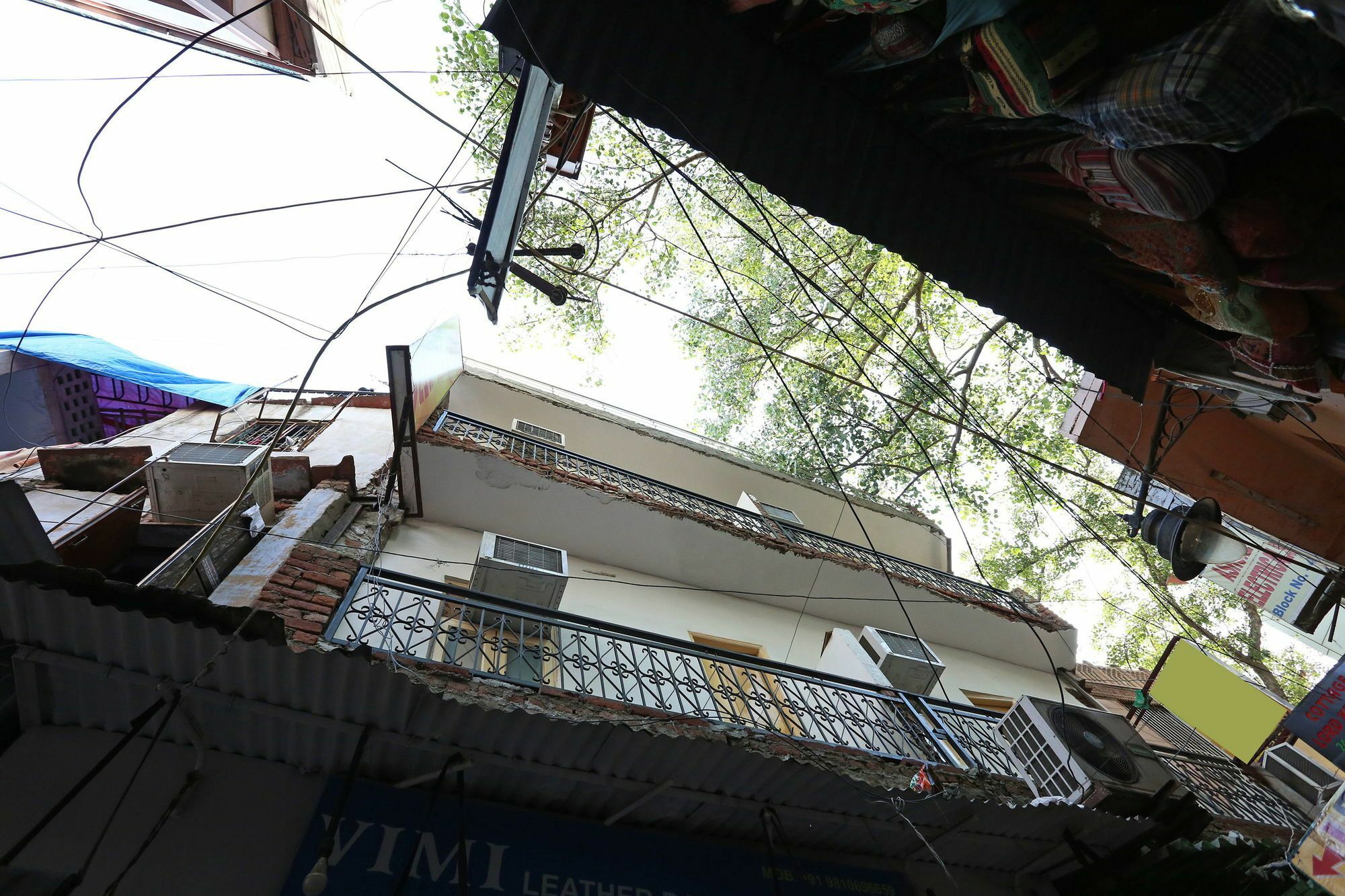 Oyo 9233 Hotel Cottage Lord Krishna New Delhi Exterior photo