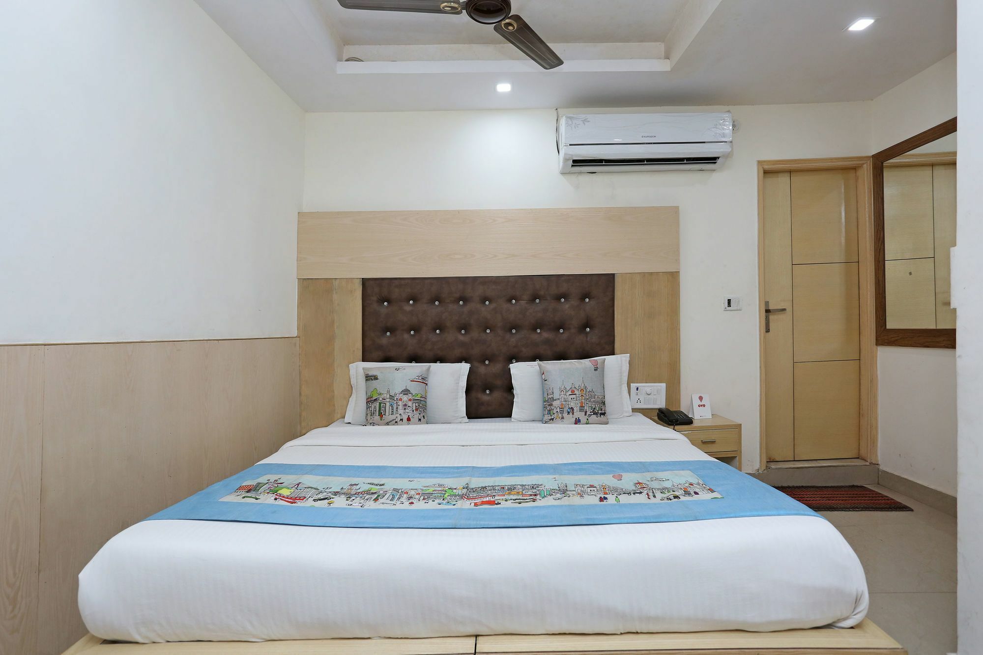 Oyo 9233 Hotel Cottage Lord Krishna New Delhi Exterior photo